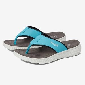 NWOT Propet TravelActive FT Flip Flops